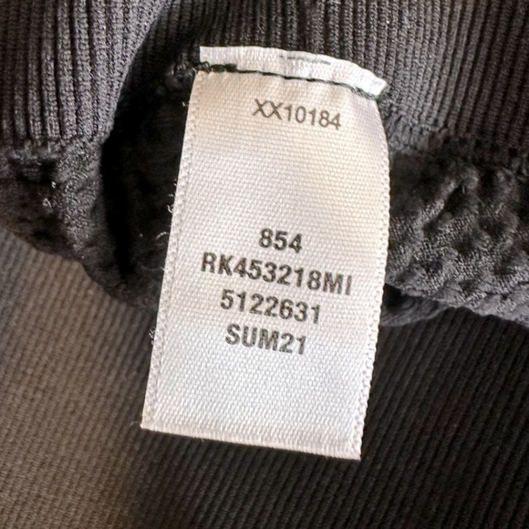 NWT Zella High Waist Seamless Textured 7/8 Leggings Black Size Small - Picture 9 of 13